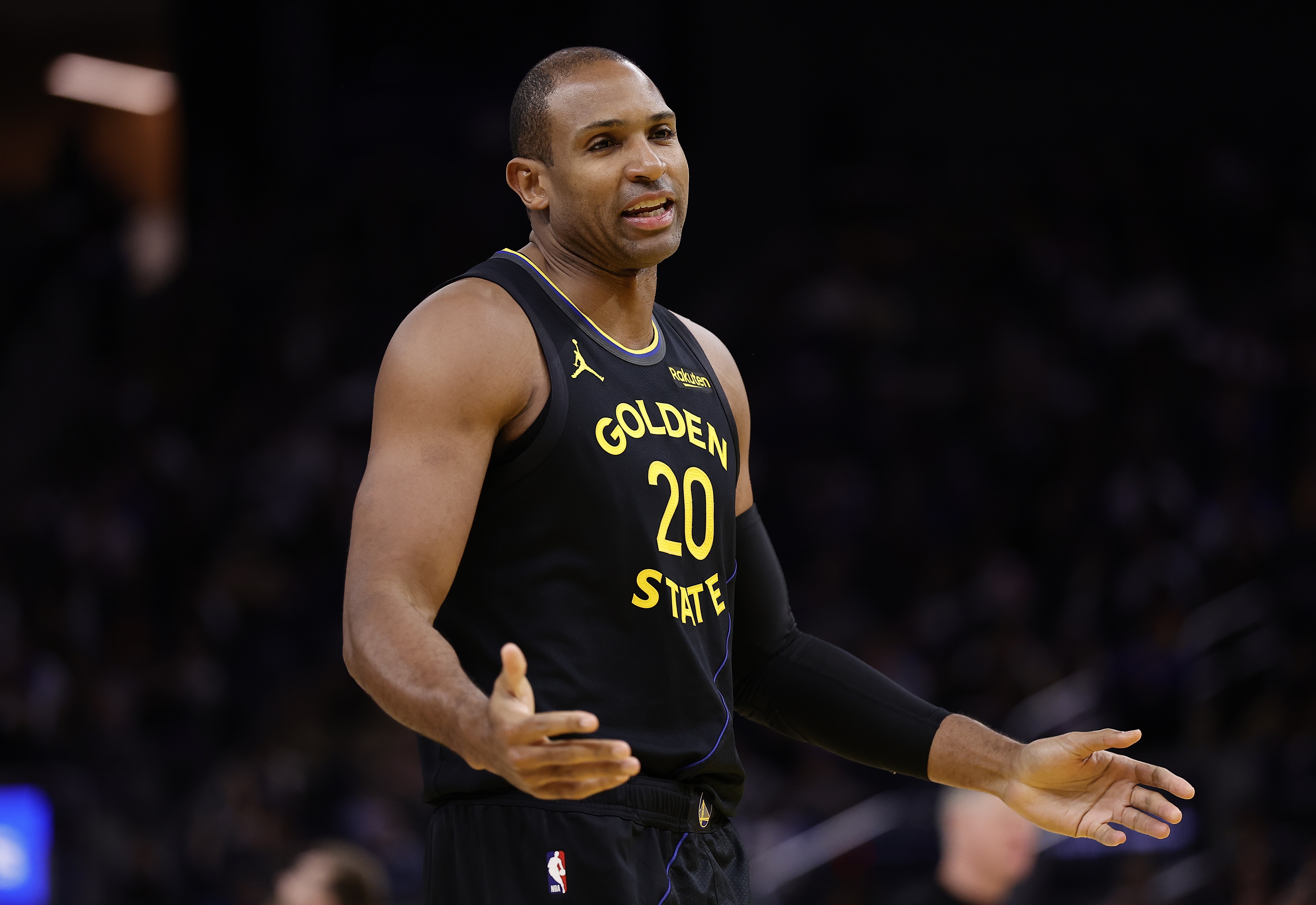 V体育在线官网-霍福德谈截止日前被交易可能性：东契奇都被交易了 一切皆有可能